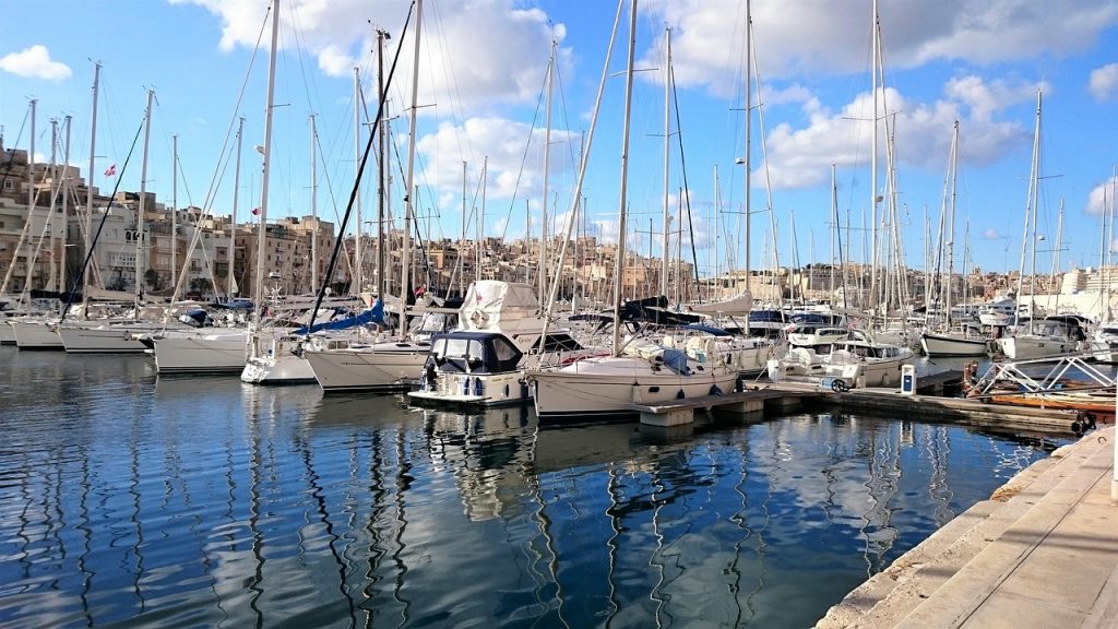 marina boats